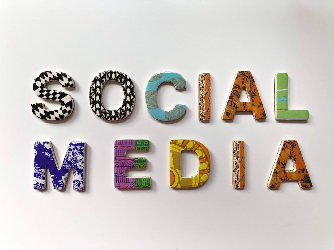 Photo Social media monitoring